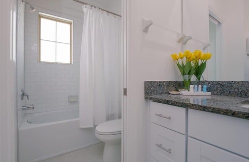 Wesley Chapel South House | Stylish 3BR Townhouse in Lagoon Community - Guest Rated 9.4
