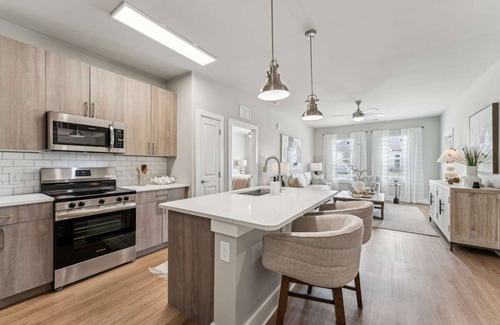 Fort Myers Apartment | Modern Oasis