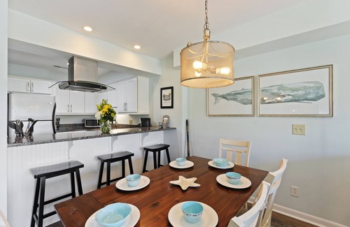 Isle of Palms Condo | Beachfront Villa at Wild Dunes Resort with Pool & Ocean View