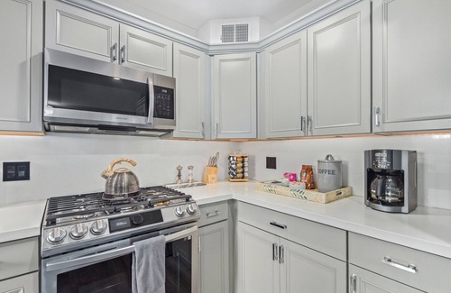 Cox Heights House | Elegant Scottsdale Retreat with Heated Pool and Hot Tub
