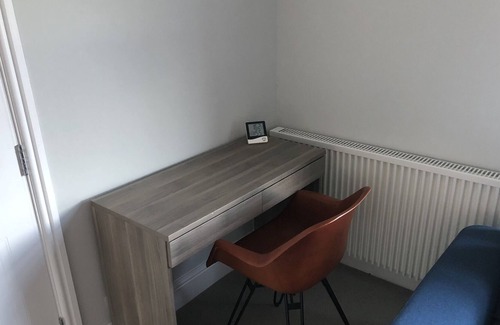 Prestatyn Apartment | Modern one bedroom apartment, 10 minute walk from the beach