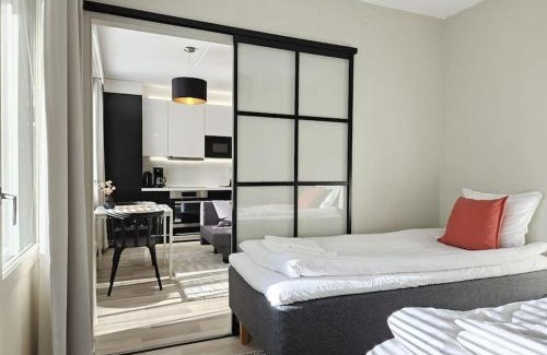 Kallio Apartment | Modern One-Bedroom with Sun Balcony, 9.5/10 Rated Stay