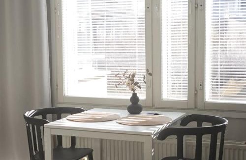 Kallio Apartment | Modern One-Bedroom with Sun Balcony, 9.5/10 Rated Stay