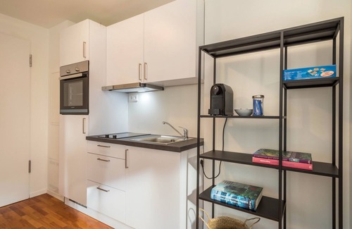 Wangen im Allgaeu Apartment | Stylish City Center Apartment with Wi-Fi and Breakfast
