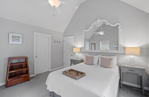 Manchester House | Inviting Colonial Home with Pet-Friendly Amenities
