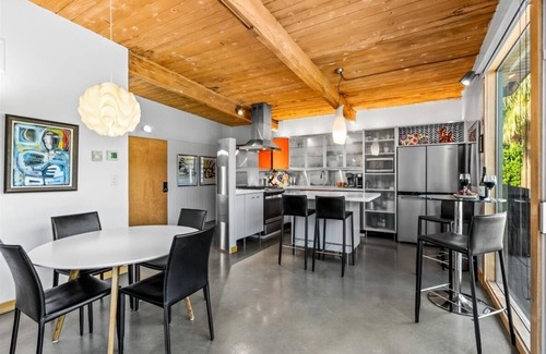 Racquet Club Estates House | Modern Palm Paradise: Pool Hot Tub Views