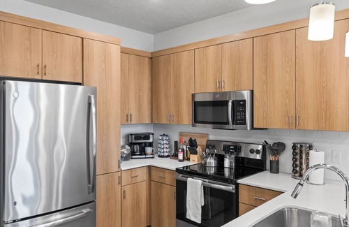 Downtown Salt Lake City Apartment | Modern Pet-Friendly Downtown Haven with Amazing Amenities!