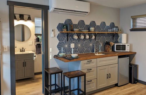 Medford Cottage | Modern Pet-Friendly Retreat with Free EV Charger