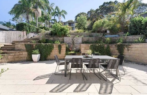Newport House | Modern Pittwater home with all the creature comforts