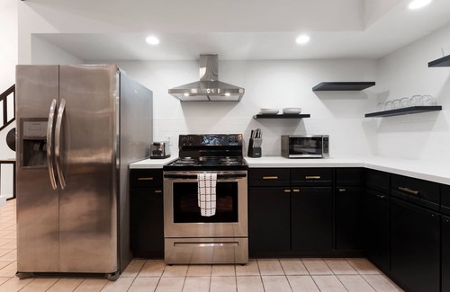 East Stroudsburg House | Modern Poconos Game House with Hot Tub & Fire Pit Appeal