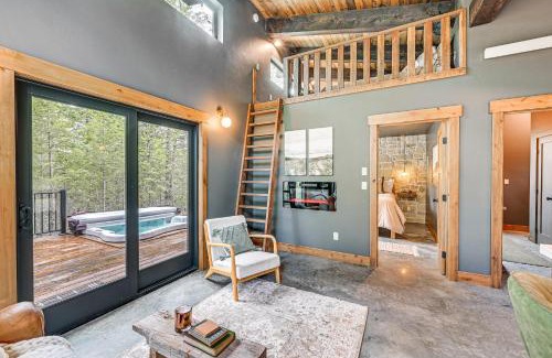 Polson House | Inviting Polson Cabin with Deck Steps from Flathead Lake