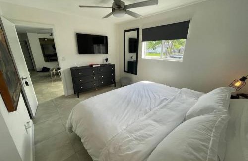 Davie Villa | Inviting Pool Home by the Lake, Close to Hardrock FLL