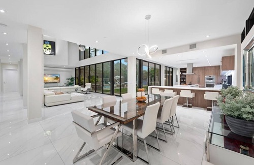 Country Club Section Villa | Modern Pool Oasis Villa with Oceanfront Views and Spa