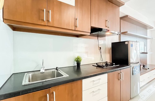 Jatinegara Apartment | Modern Pop Urban Studio At Tamansari The Hive Apartment
