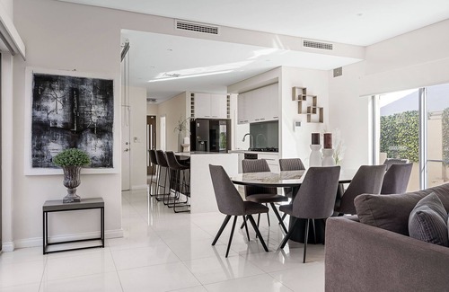 North Coogee House | Pet-Friendly Ocean View Home in Port Coogee, Rated 10/10