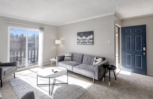 Midland Condo | Modern Private Apartment next to Midland College