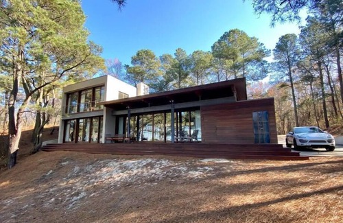 Cape Charles House | Top-Rated Modern Beach House with Oceanfront Views