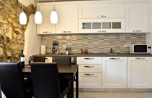 Lupoglav Apartment | Modern Private Flat with Pool in Authentic Istrian Village