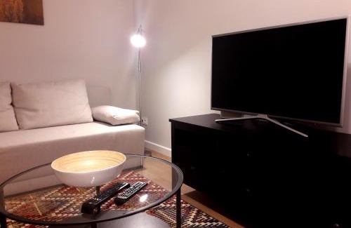 Wilanow Apartment | Relaxing Retreat in Royal Wilanów with Netflix Access