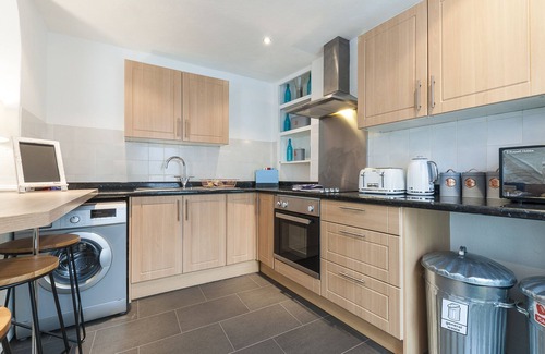 Exeter House | Unique Exeter City Cottage: Steps from Shops & Oceanfront Views