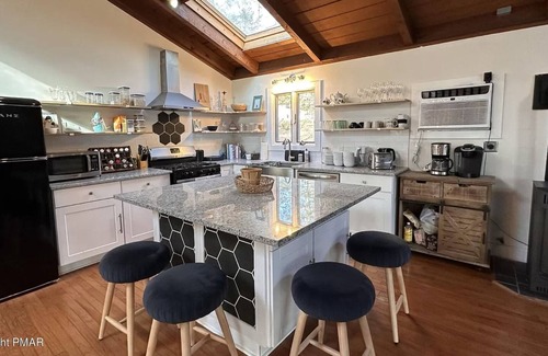 Bushkill House | Pet-Friendly Bushkill Home Close to Year-Round Activities