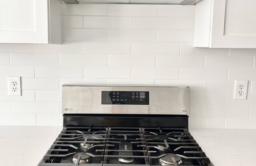 Arcadia House | Modern 3B3B Townhouse with Private Baths & Pet-Friendly Perks