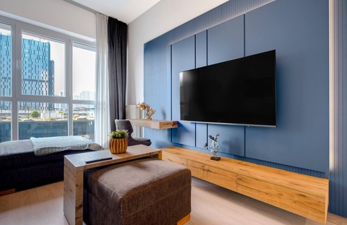 Mahmutbey Apartment | Modern Residence Steps from Mall of Istanbul and Metro