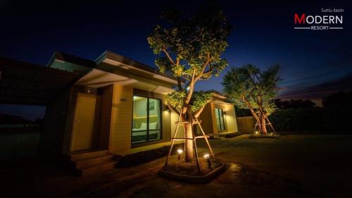 Phichit Resort | Family-Friendly Modern Resort with Great Amenities