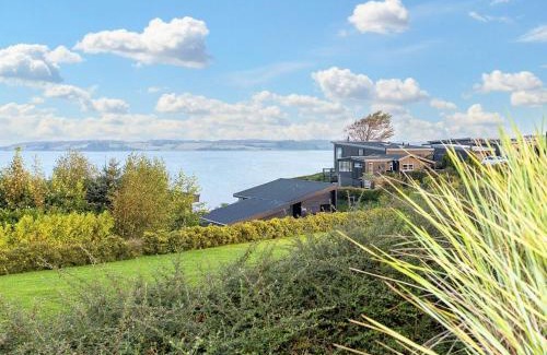 Hjarbæk House | Spacious 8-Person Holiday Home in Løgstrup with Pet-Friendly Perks