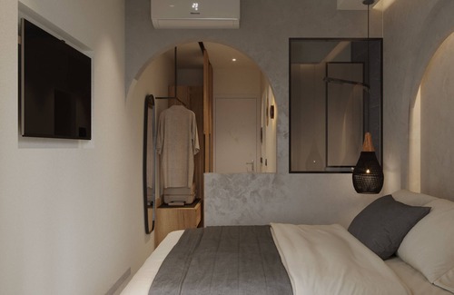 Haraki Hotel | Modern Room with Castle and Sea View on 2nd Floor