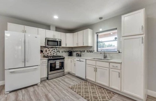 Northwest Dallas House | Family-Friendly Retreat with Game Room and BBQ Patio