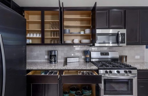 Round Rock House | Modern Round Rock Retreat Near Kalahari Resort & Breakfast