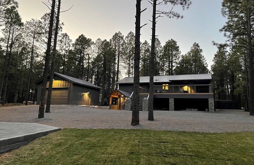 Heber Cabin | Cozy Cabin Retreat in the Pines - Guest Rated 10/10