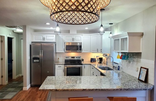 Citrus Springs House | Guest Rated 10/10: Modern Rustic Golf Retreat in Nature Coast