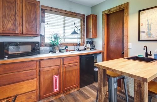 Bevier Apartment | Modern-Rustic Studio Near Long Branch State Park!