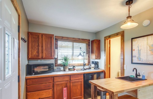 Bevier Apartment | Modern-Rustic Studio Near Long Branch State Park!