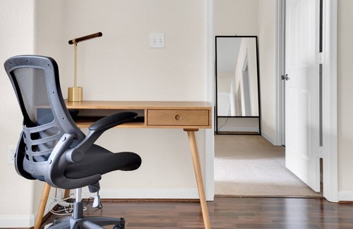 San Bruno Apartment | Stylish San Bruno 1BR with Pool & Gym Near Major Highways