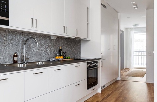 Alvsjo Apartment | Stylish Scandinavian Retreat in Stockholm with Breakfast