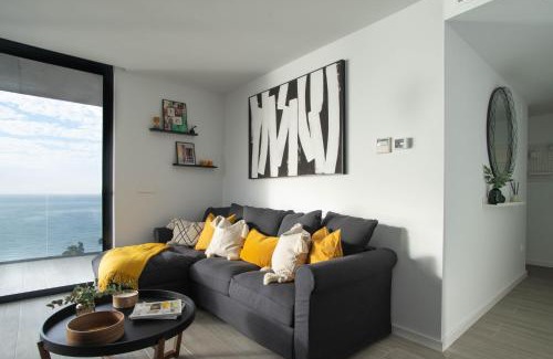 L'Albufereta Apartment | Stylish Oceanfront East Wind Hotel with Pool & Breakfast