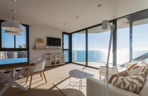 L'Albufereta Apartment | Beachfront Bliss: Modern Blue Sky Hotel with Jacuzzi & Pool