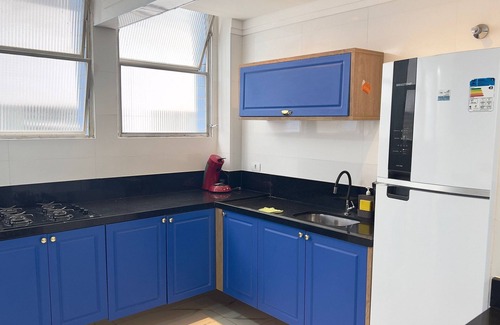 Porchat Island Apartment | Modern Sea View Retreat with Sunday Late Check-Out