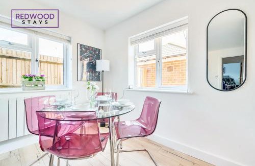 Basingstoke Apartment | Modern Serviced Apartments for Families & Contractors - Free WiFi