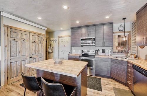 Silvercreek Condo | Guest Rated: 9.8 Ski Condo with Year-Round Hot Tub Access