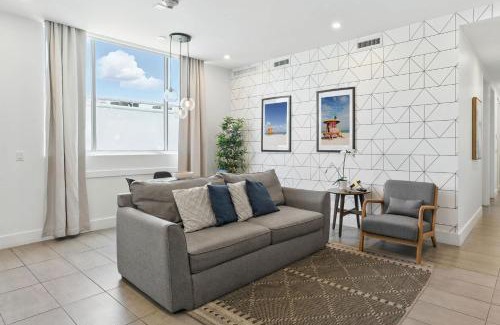 Flamingo/Lummus Apartment | Modern South Beach 2 Bedroom Gem