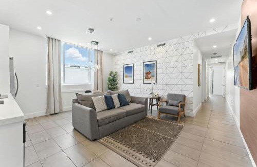 Flamingo/Lummus Apartment | Modern South Beach 2 Bedroom Gem