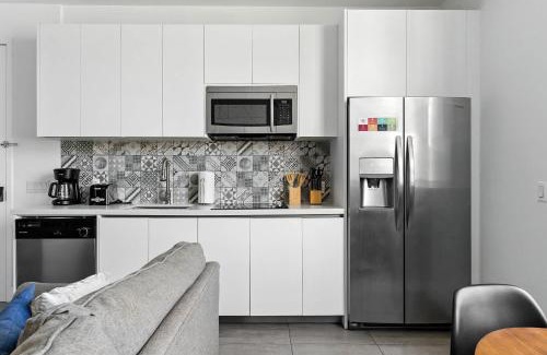 Flamingo/Lummus Apartment | Modern South Beach 2 Bedroom Gem