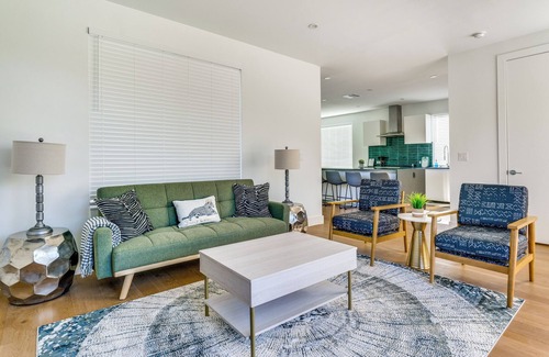 MLK House | Modern & Spacious #1 in East Austin TX New Build & Near Downtown