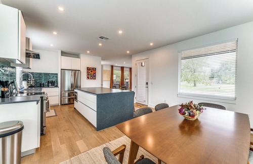 MLK House | Modern & Spacious #1 in East Austin TX New Build & Near Downtown