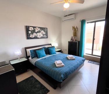 Luqa Apartment | Contemporary 2BD Penthouse with Ocean Views Near Airport
