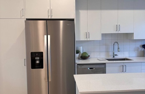 Calgary House | Modern & Spacious 2BR 2BA Home 1HR from Rockies in Calgary